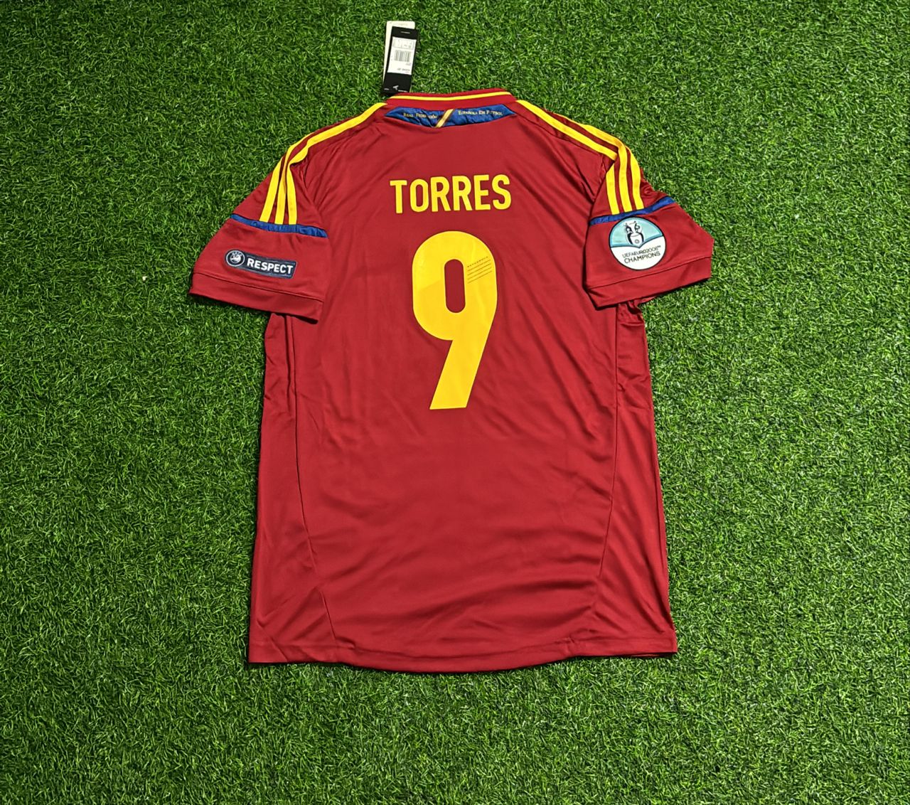 Fernando Torres Spain EURO 2012 Final Retro Football Jersey Kit