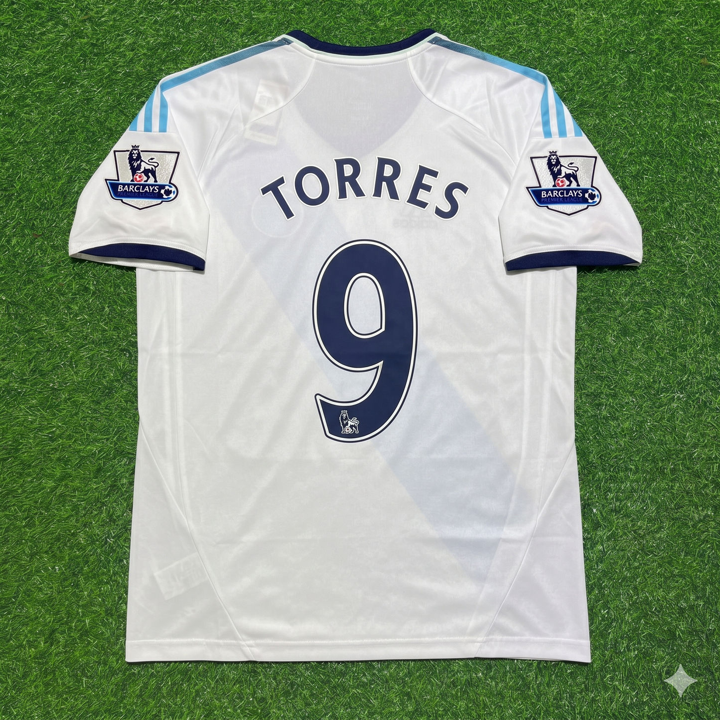 Fernando Torres Chelsea Retro White Football Jersey