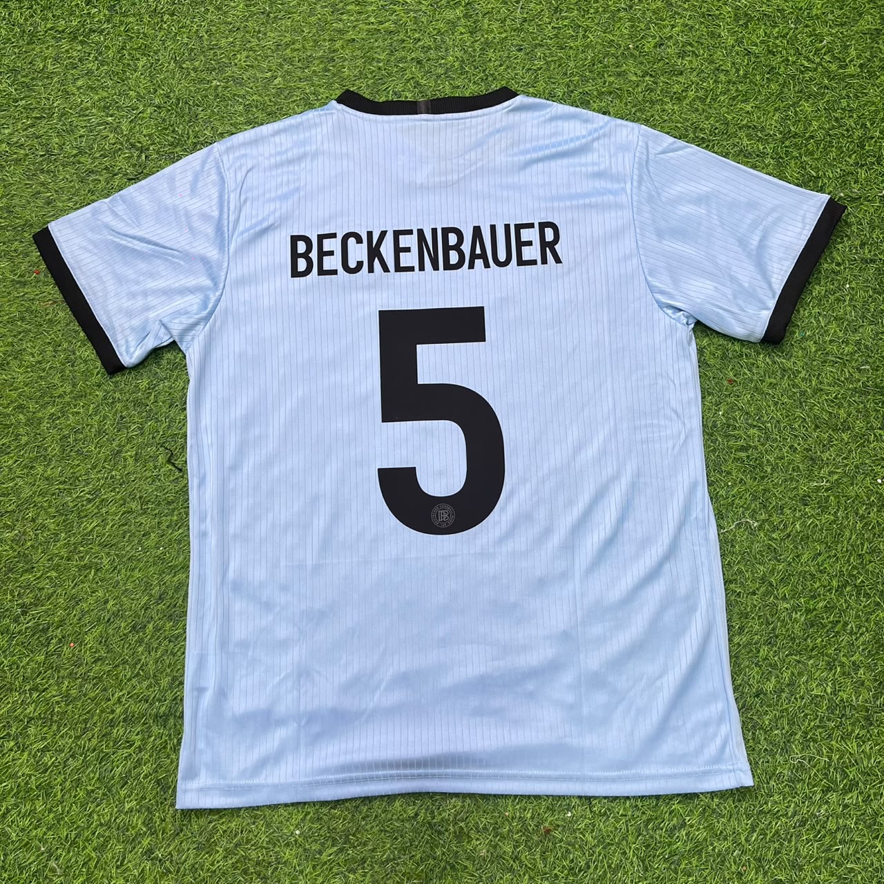 Maillot de football rétro bleu clair spécial 125e anniversaire Franz Beckenbauer Allemagne