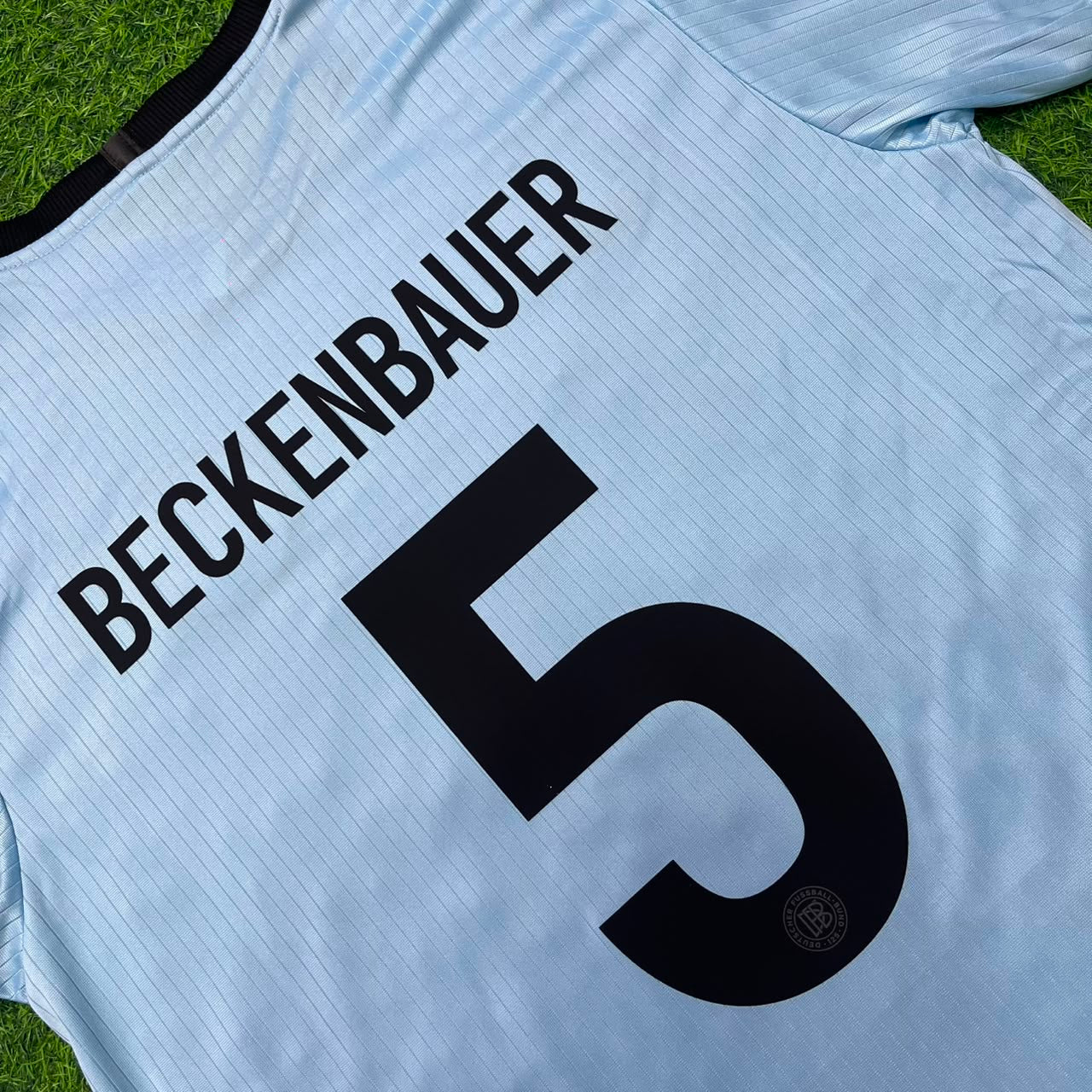 Maillot de football rétro bleu clair spécial 125e anniversaire Franz Beckenbauer Allemagne