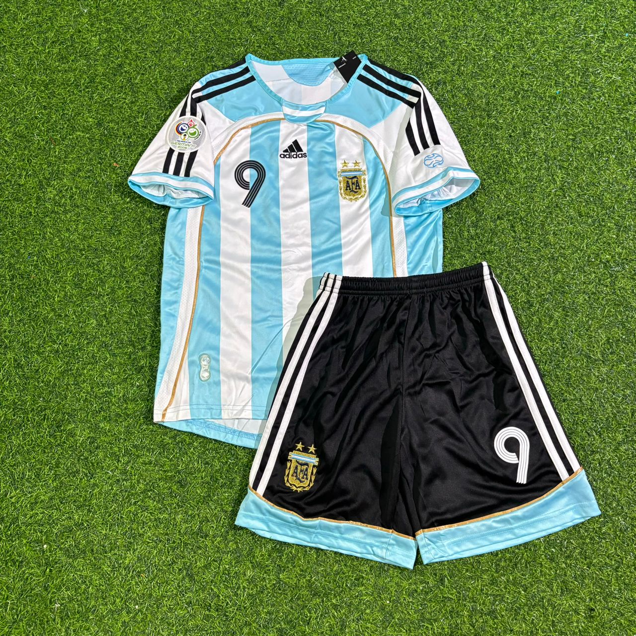 Gabriel Batistuta Argentina Kids Retro Football Jersey