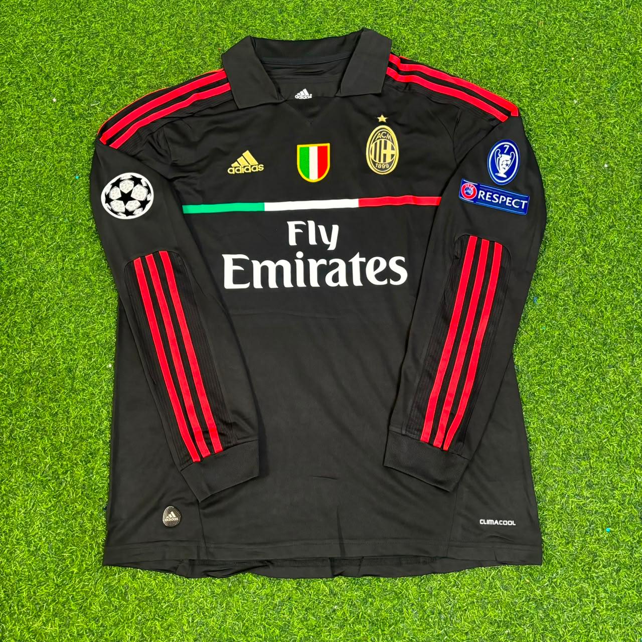 Gennaro Gattuso AC Milan 2011/12 Red & Black Retro Football Jersey Kit