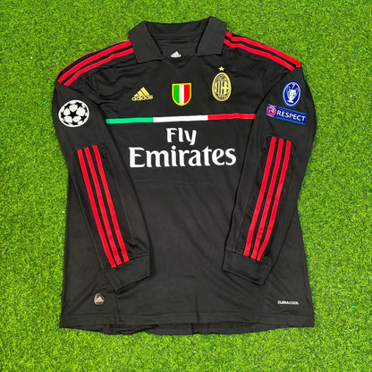Gennaro Gattuso AC Milan 2011/12 Red & Black Retro Football Jersey Kit