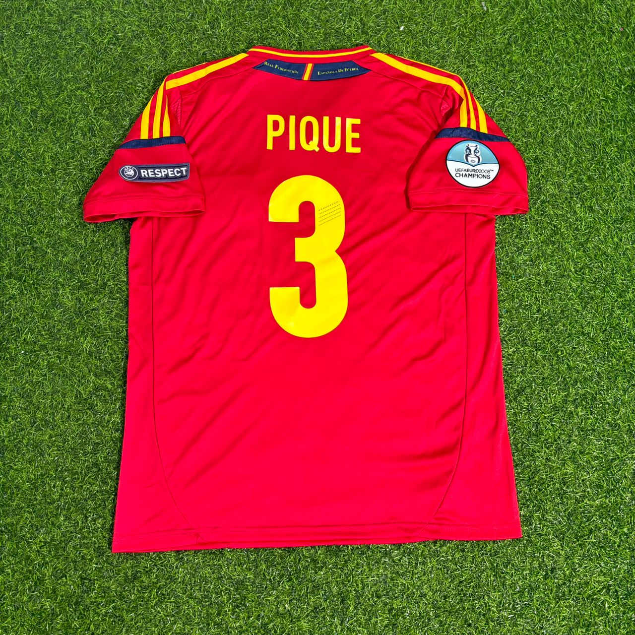 Gerard Pique Spain EURO 2012 Final Retro Football Jersey Kit
