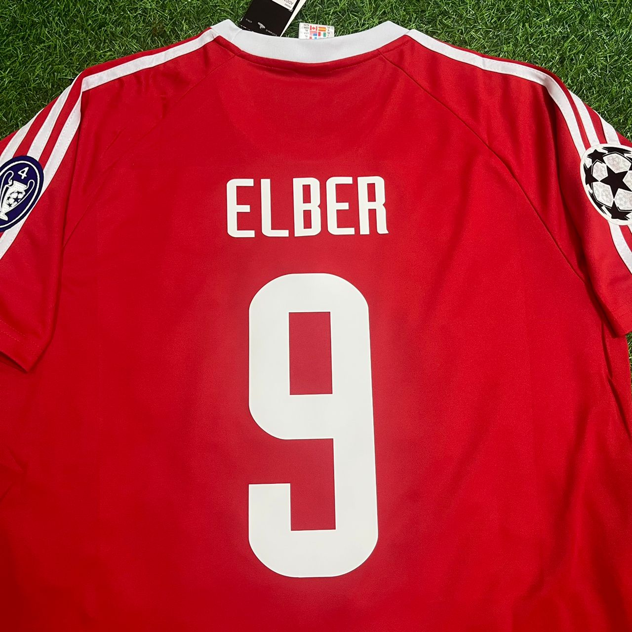 Giovane Élber FC Bayern Munich 2000-2001 Retro Jersey | Kit | Trikot Soccer Shirt