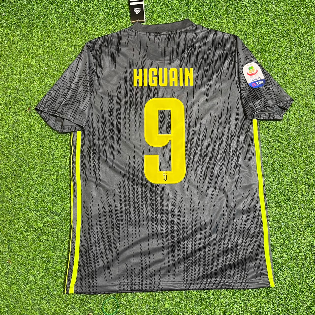 Gonzalo Higuaín #9 Juventus 2017-2018 Retro Home Football Jersey
