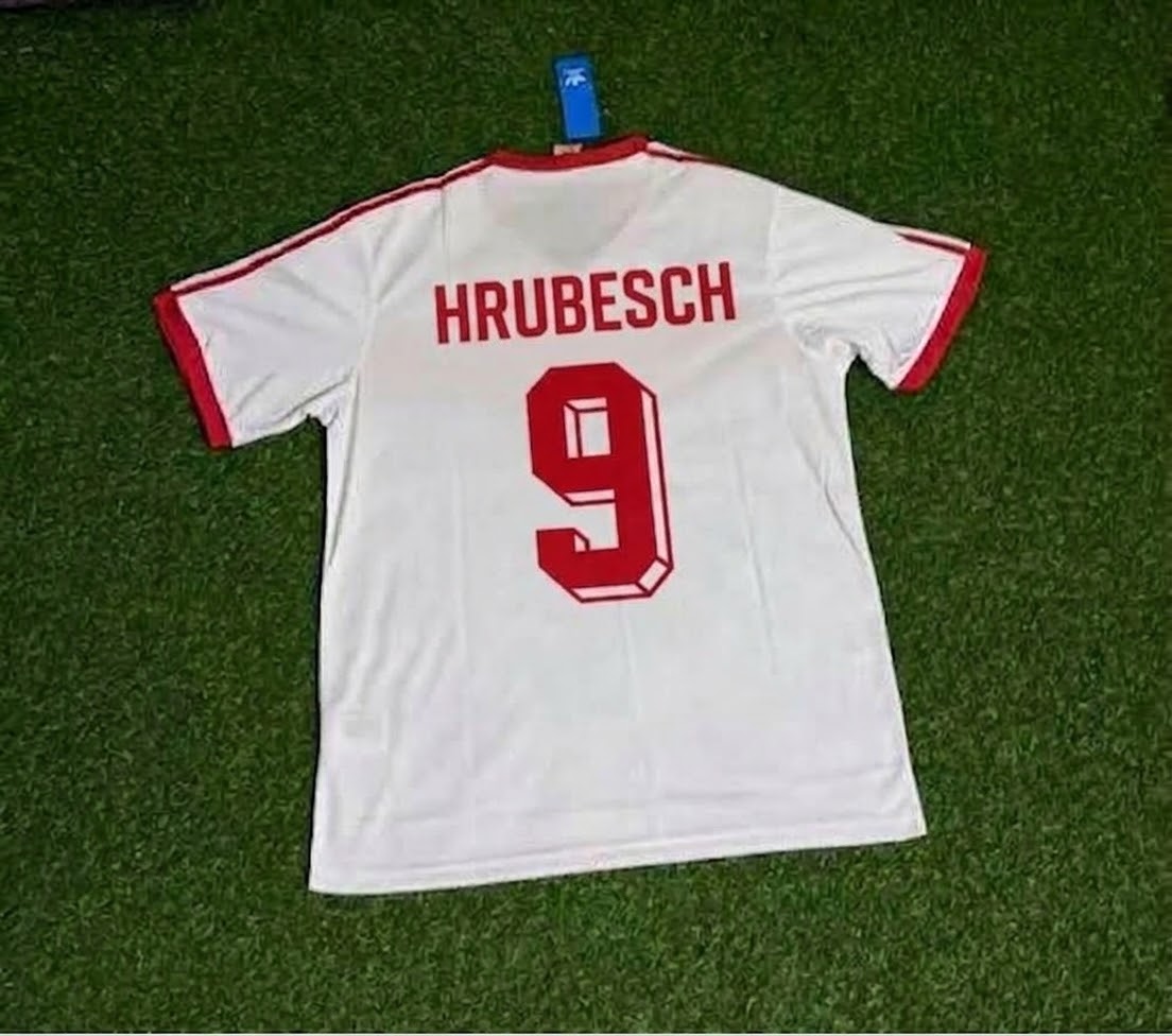 Horst Hrubesch #9 Hamburger SV Retro Heimtrikot 1983 Weiß Fußball Trikot
