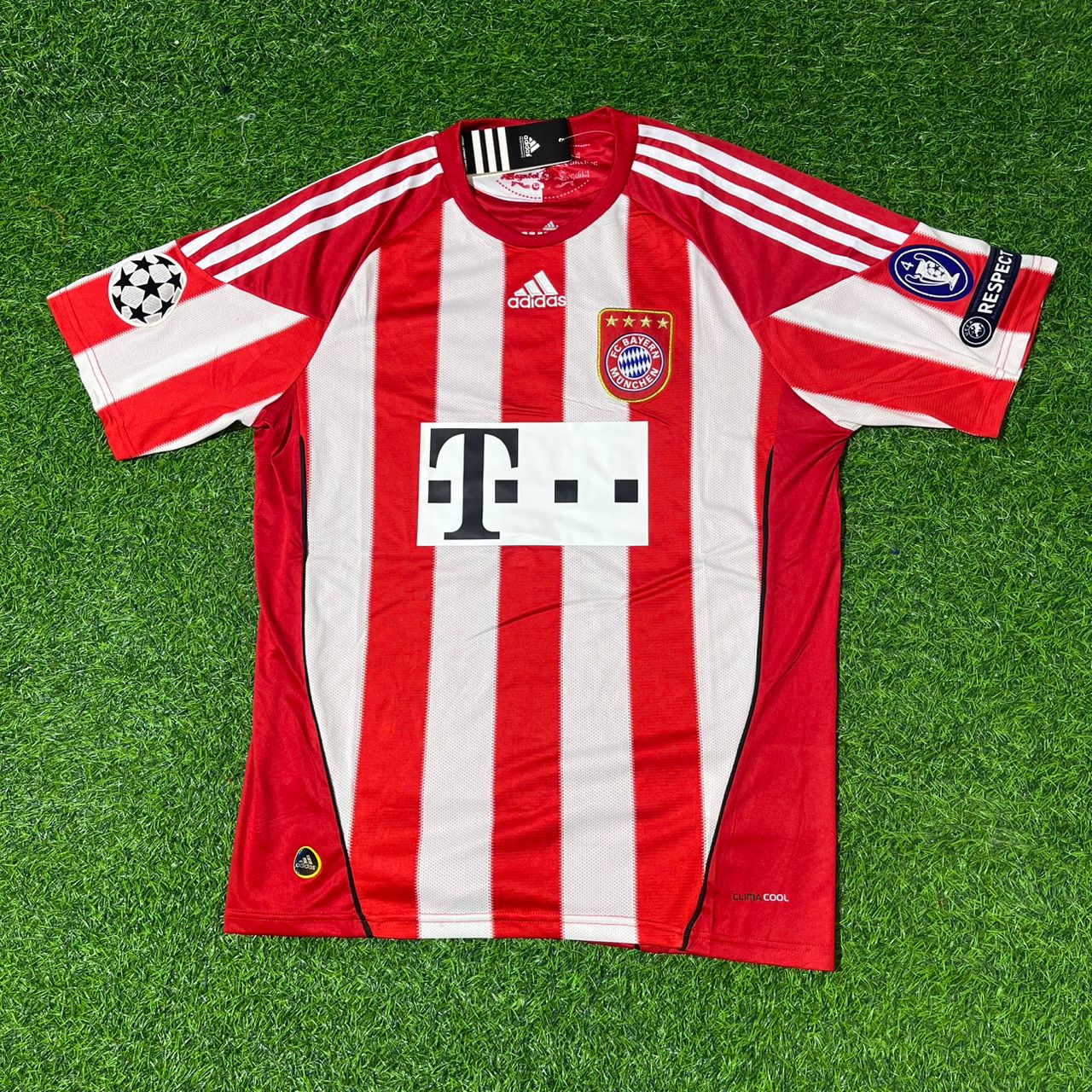 Ivica Olic Bayern Munich 2010/11 Home Jersey Trikot