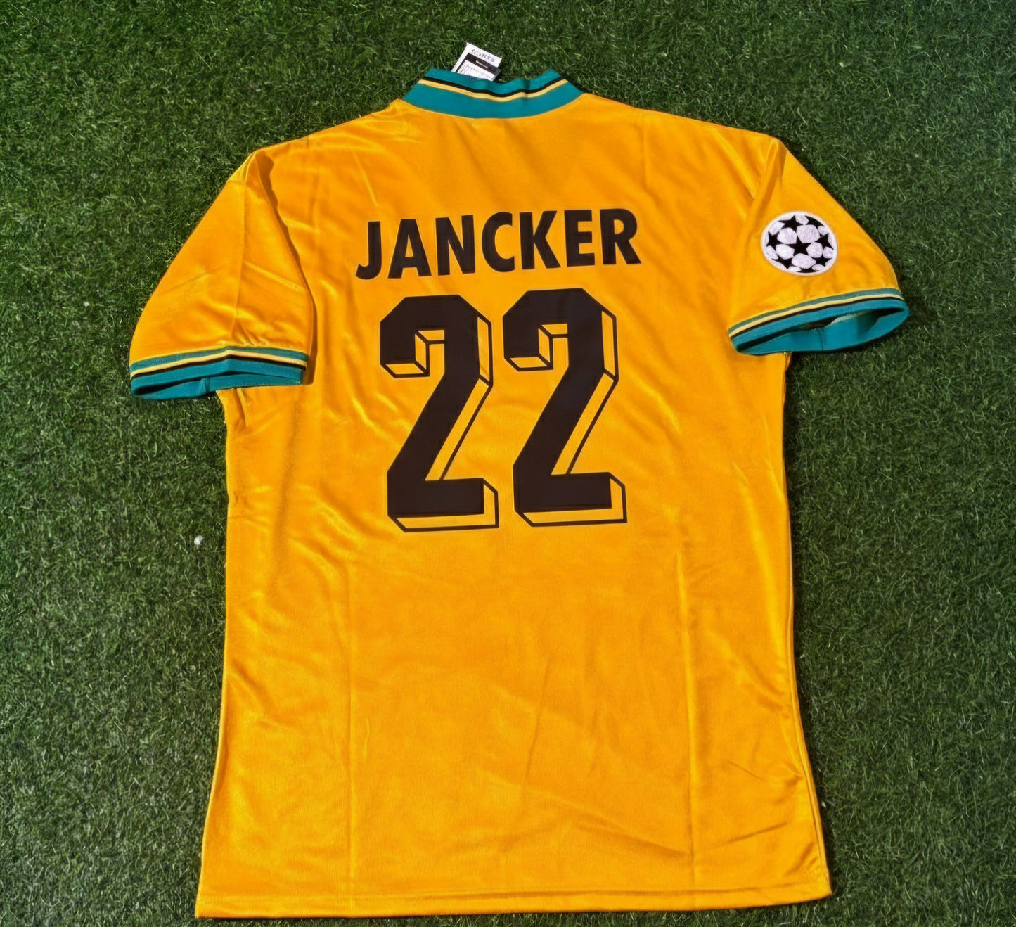 Maillot de football rétro jaune du Bayern Munich de Carsten Jancker