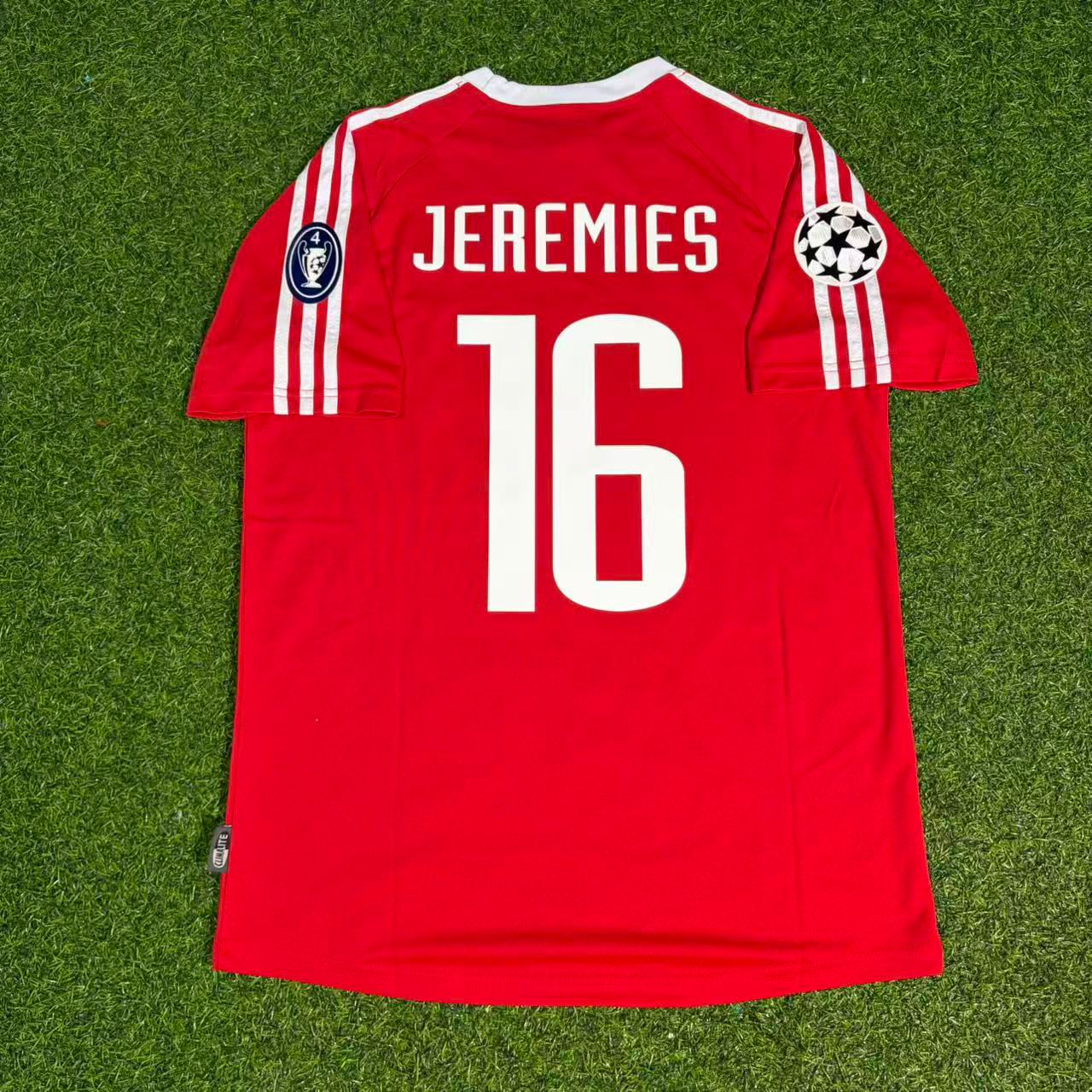 Jens Jeremies 16- FC Bayern Munich 2000-2001 Retro Jersey | Kit | Trikot Soccer Shirt