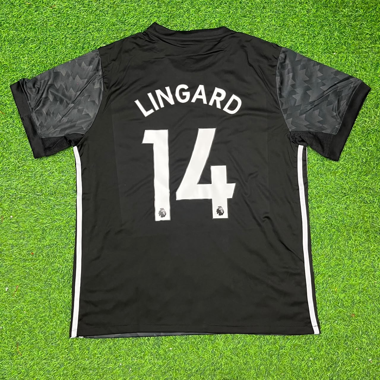 Jesse Lingard Manchester United 2017-2018 Black Retro Football Jersey