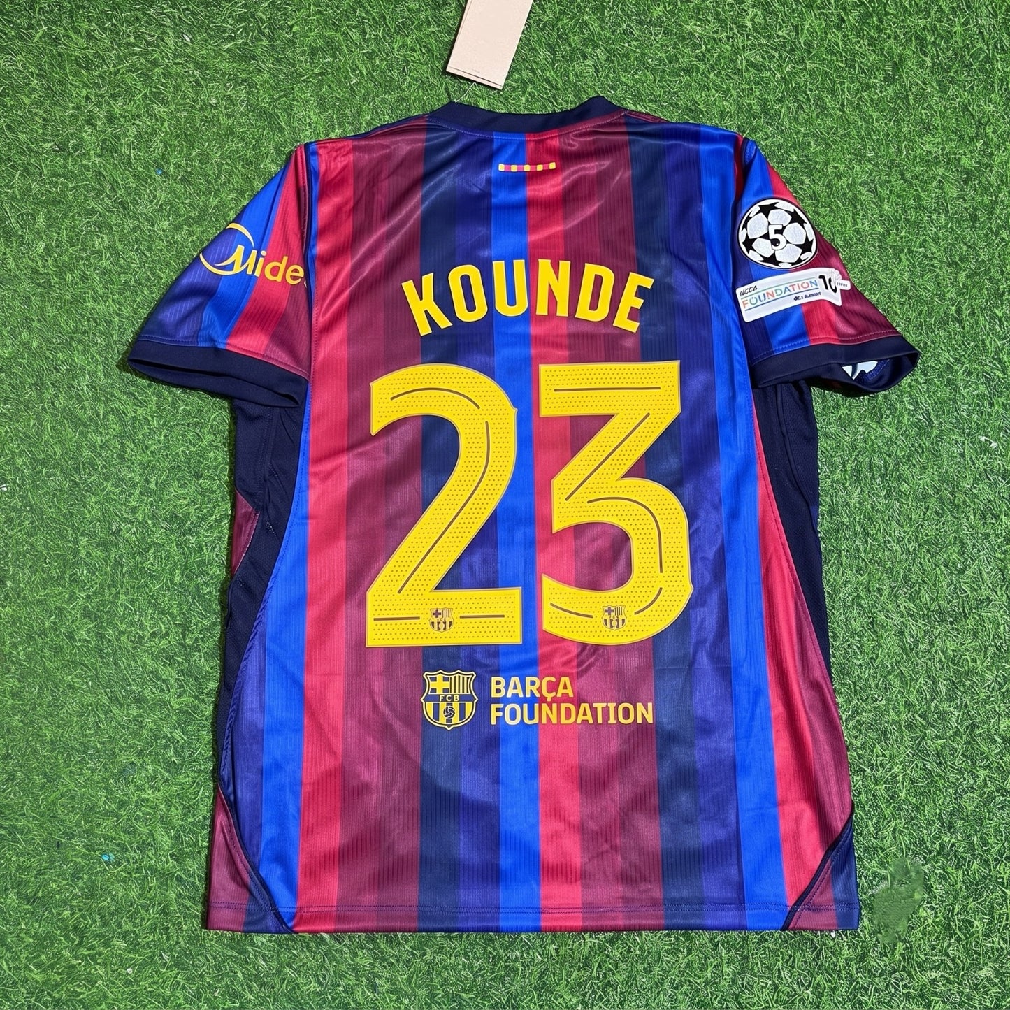Jules Kounde #23 Barcelona 2027 New Season Champions League Patch Home Jersey Trikot Maillot Soccer Shirt