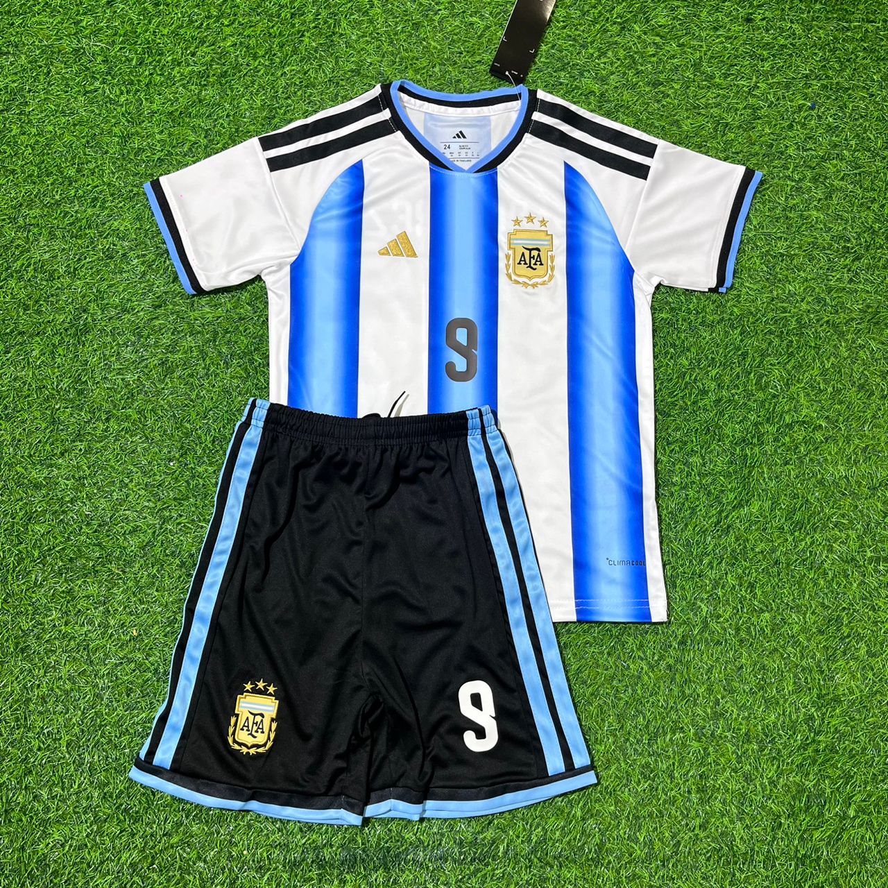 Julián Álvarez Argentina 2025/26 New Season Kids Football Jersey Kit