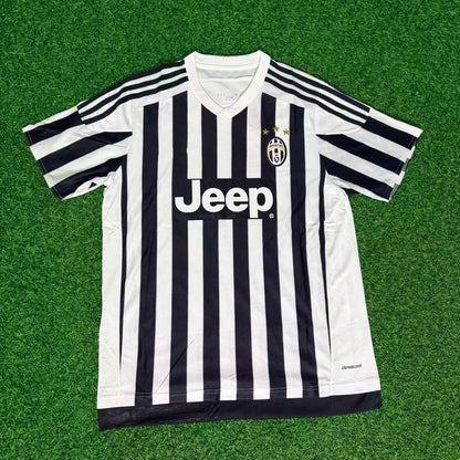 Juventus 2015-2016 Retro Home Football Jersey Trikot