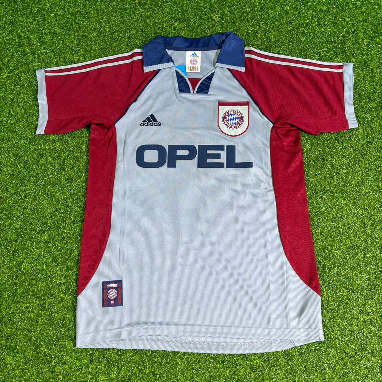 Karl-Heinz Rummenigge #11 FC Bayern München Auswärts Retro Fußballtrikot Grau