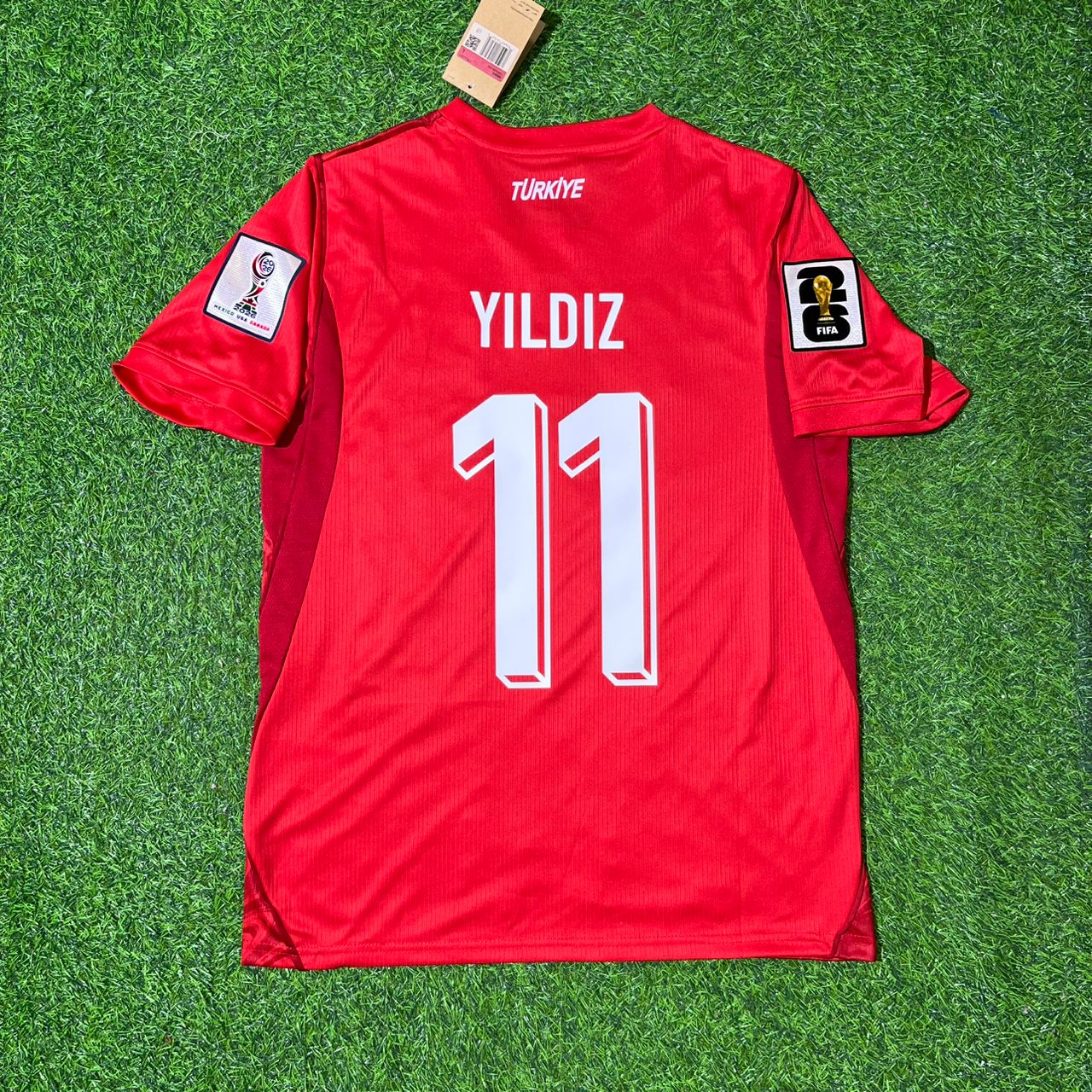 Kenan Yıldız #11 Türkei Türkei - Weltmeisterschaft 2026 - Heim Rot - Trikot - Milli Forma