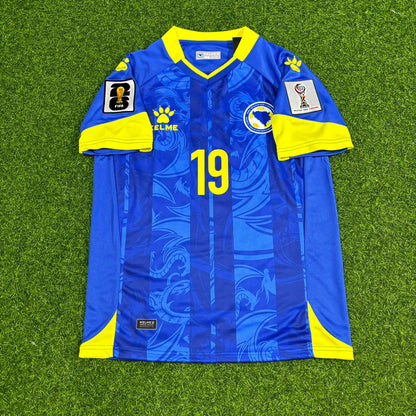 Kerim Alajbegović Bosnien und Herzegowina WM 2026 Heimtrikot