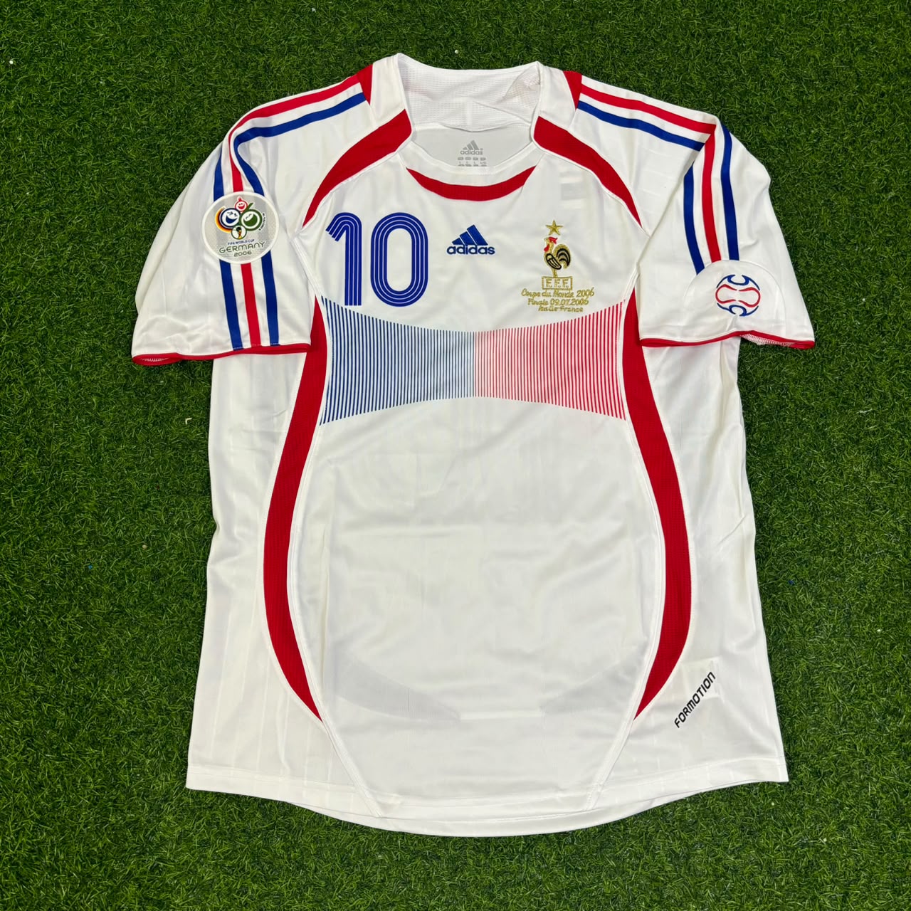 Kylian Mbappe France Commemorative White Retro Kit – | Trikot | Maillot