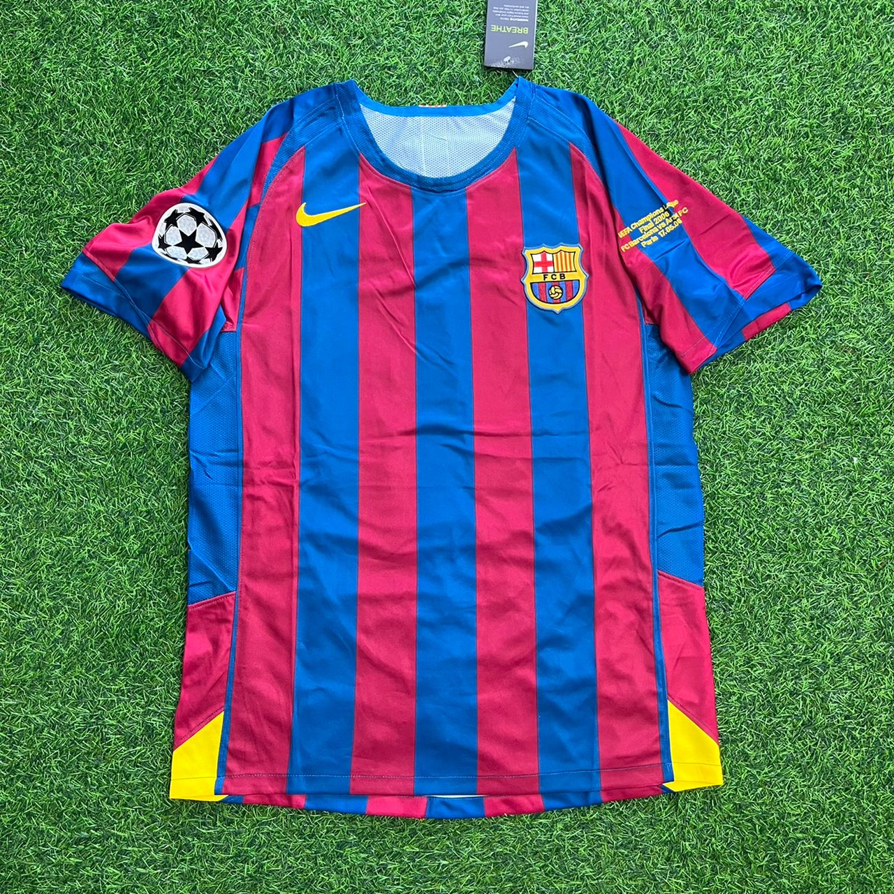 Lionel Messi #30 Barcelona 2006 Retro Football Jersey Soccer Shirt