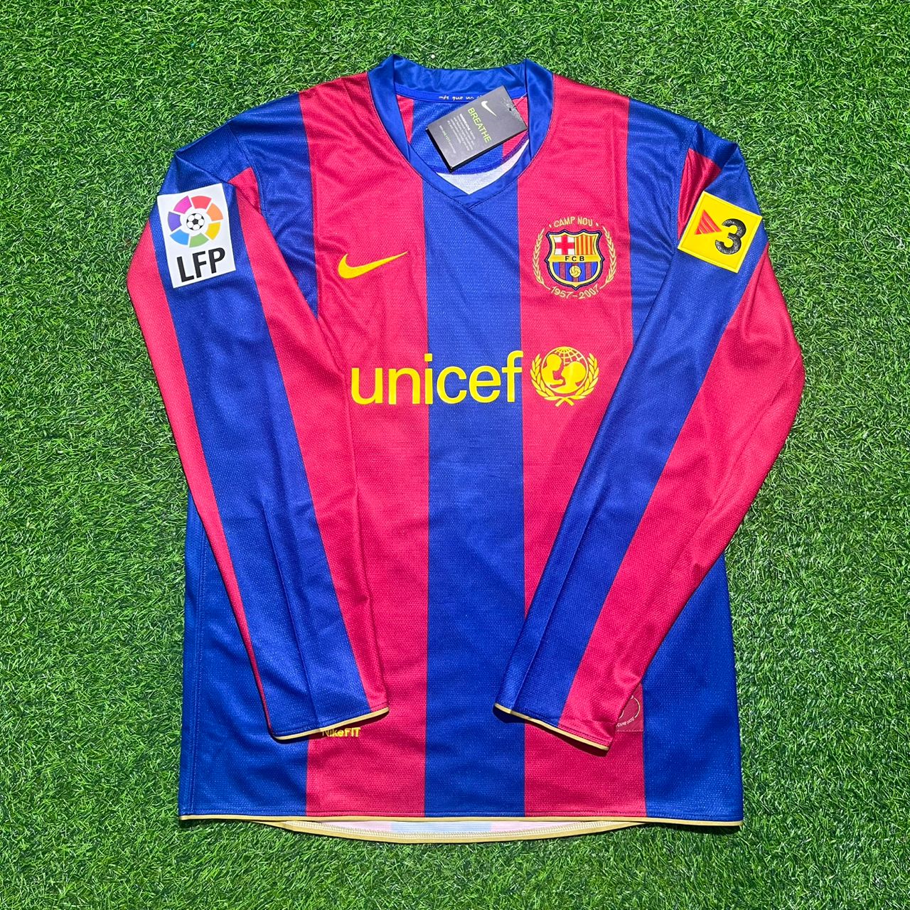 Maillot de football rétro Lionel Messi Barcelone 2007-2008