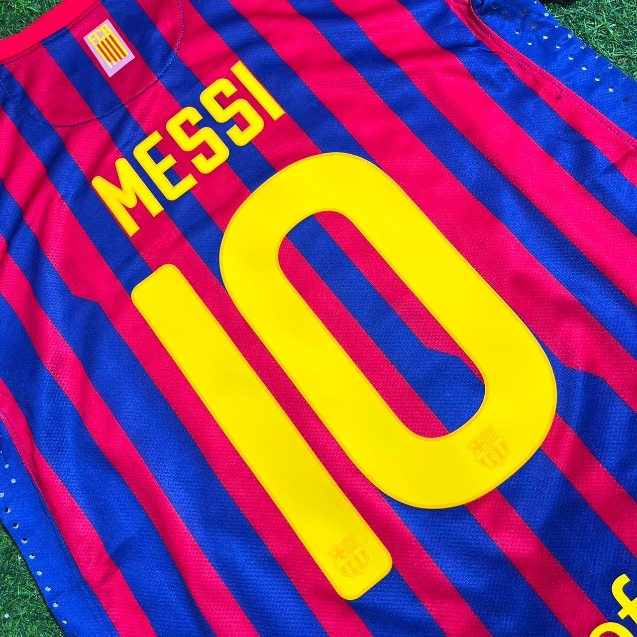 Lionel Messi Barcelona 2011-2012 Retro Home Football Jersey