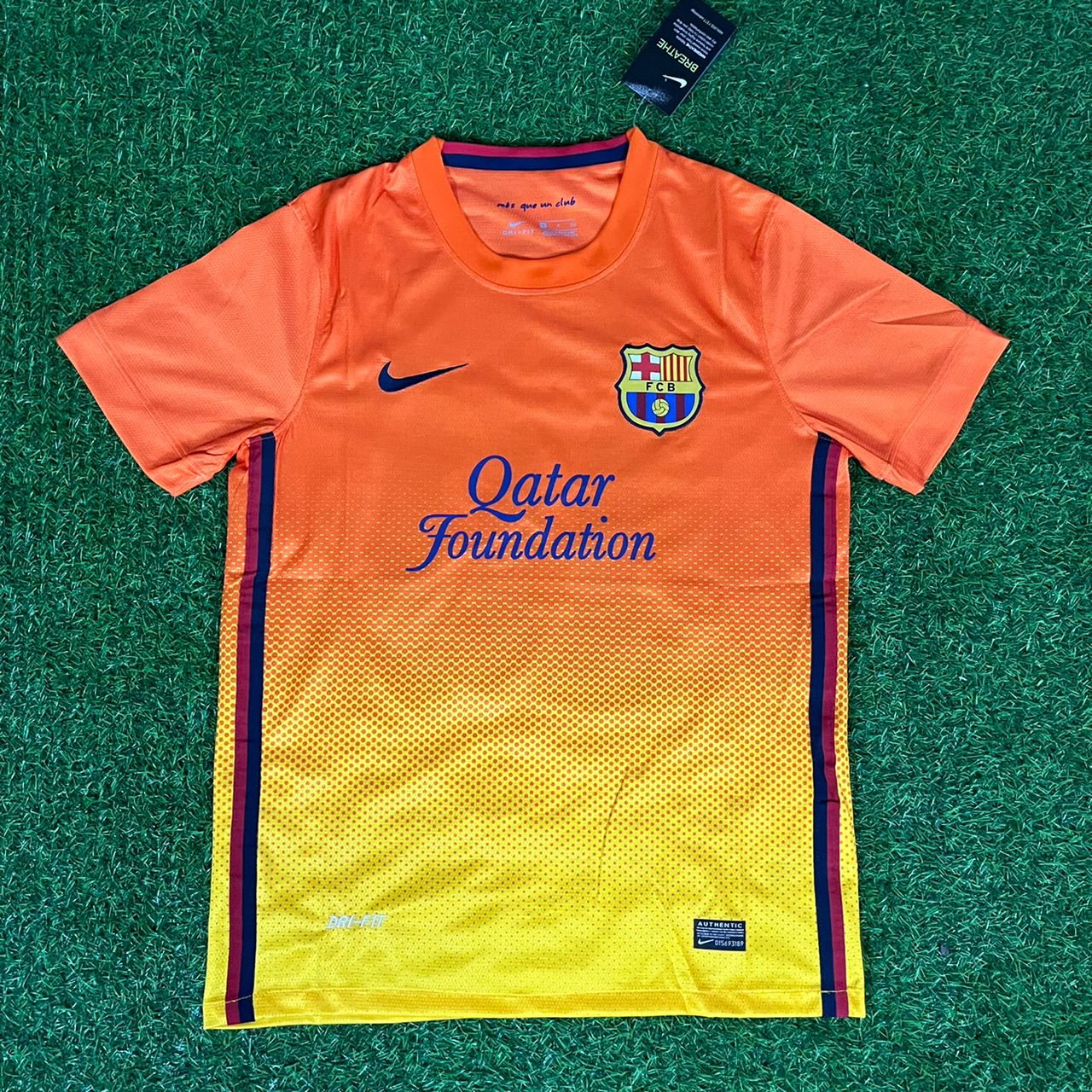 Maillot FC Barcelone 2012-2013 Iniesta - Vêtements Maillot FC Barcelone 2012-2013 Iniesta - Vêtements