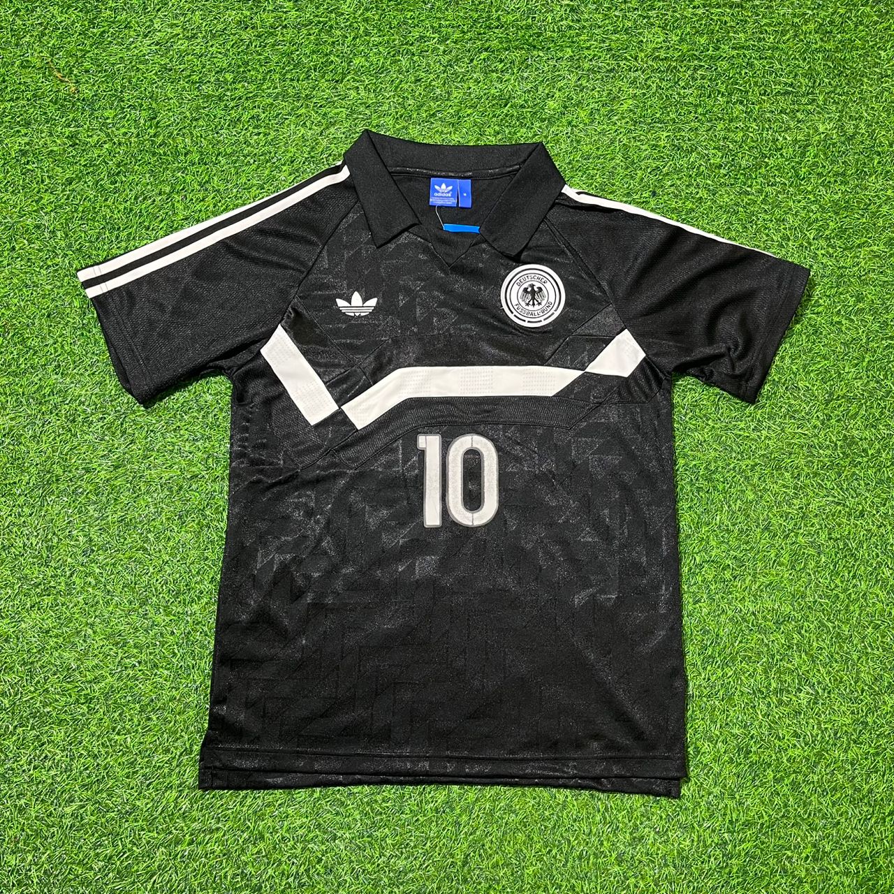 Lothar Matthäus Deutschland 1990 WM Schwarzes Retro Fußballtrikot