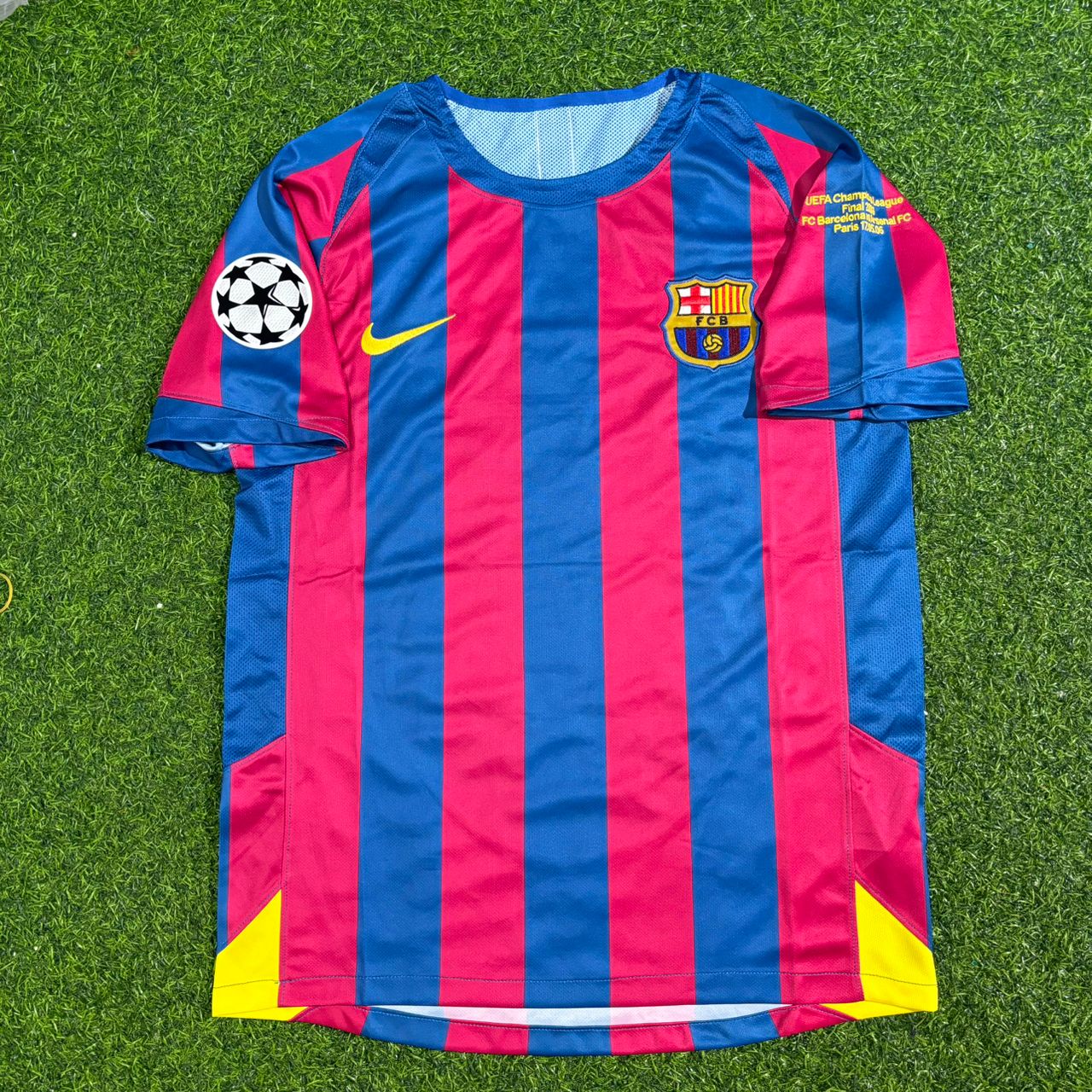 Ludovic Giuly Barcelona 2006 Final Retro Short Sleeve Football Jersey