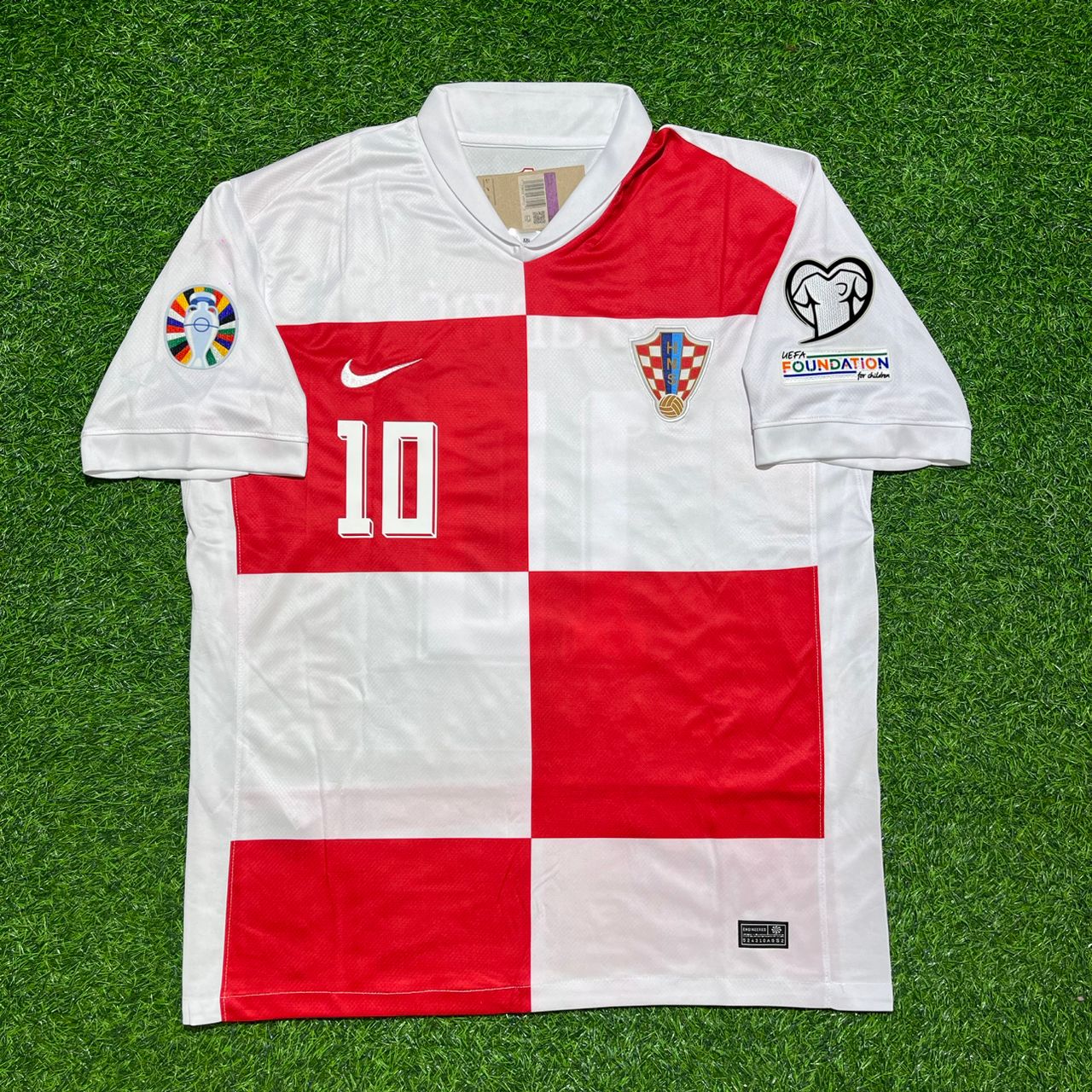 Luka Modrić #10 Croatia Euro 2024 Home Retro Football Jersey