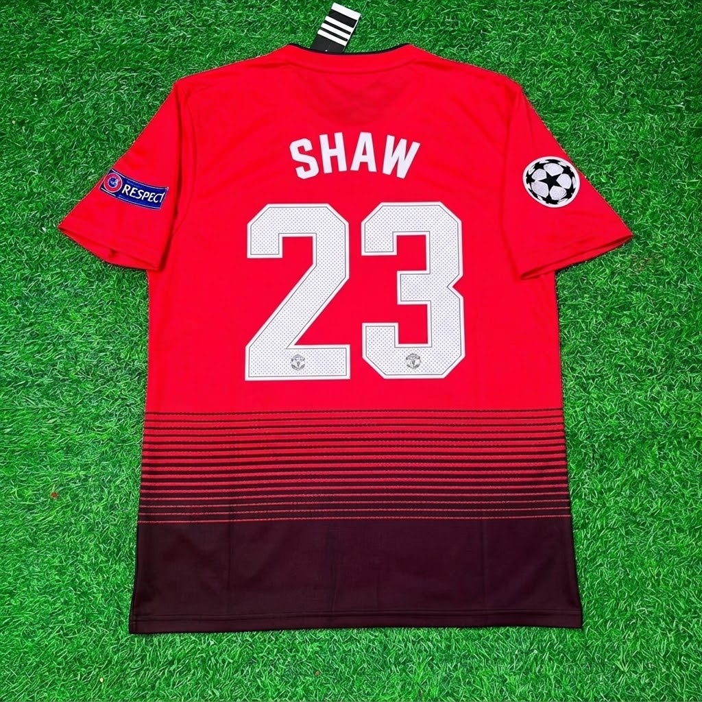 Luka Shaw #23 Manchester United 2018/2019 Season Home Red Retro Football Jersey