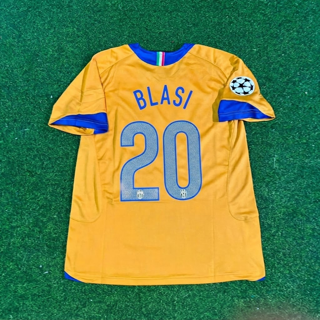 Manuele Blasi #20 Juventus 2005-2006 Yellow Third Retro Football Jersey