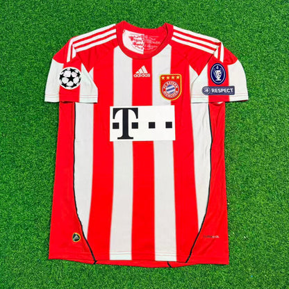 Mario Gomez Bayern Munich 2010/11 Home Jersey Trikot
