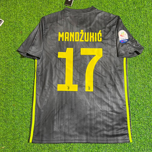 Mario Mandžukić 17# Juventus 2017-2018 Retro Home Football Jersey