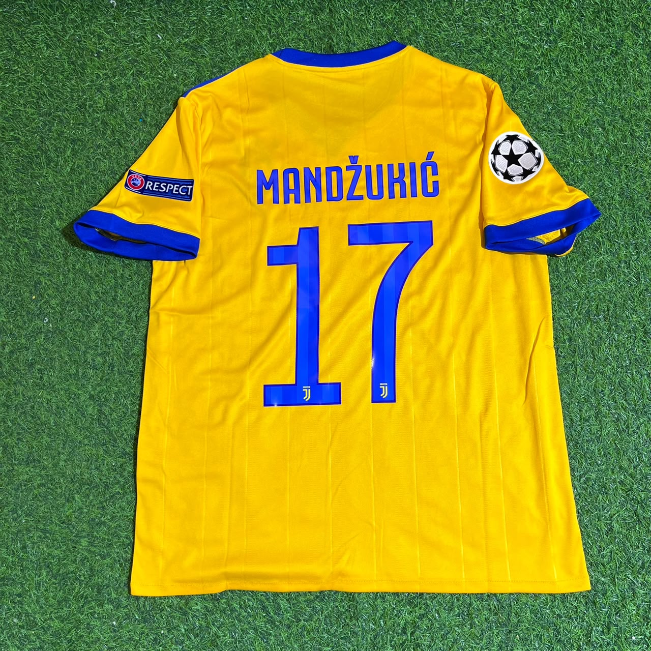Mario Mandzukic Juventus 2017-2018 Yellow Retro Football Jersey