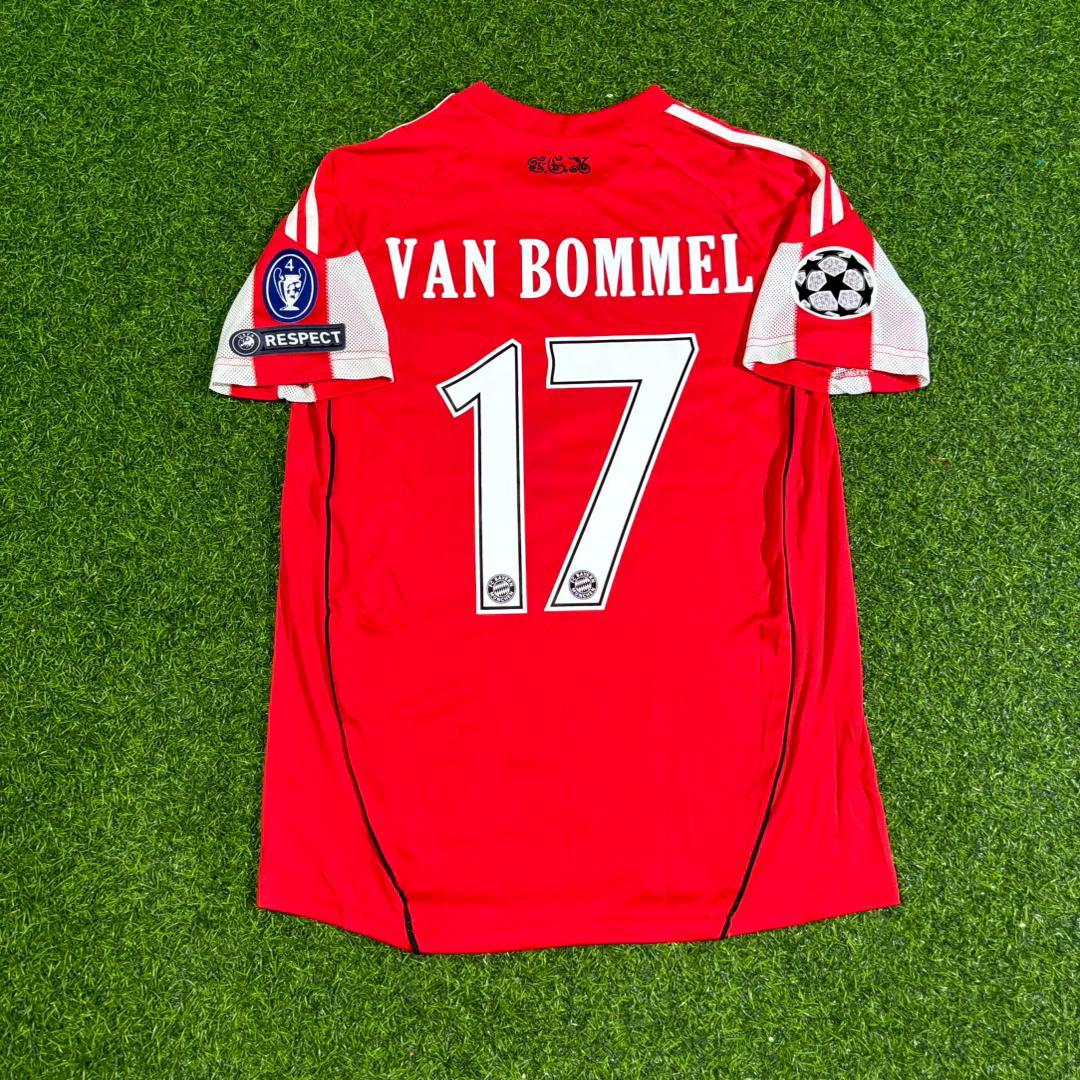 Mark van Bommel Bayern Munich 2010/11 Home Jersey Trikot