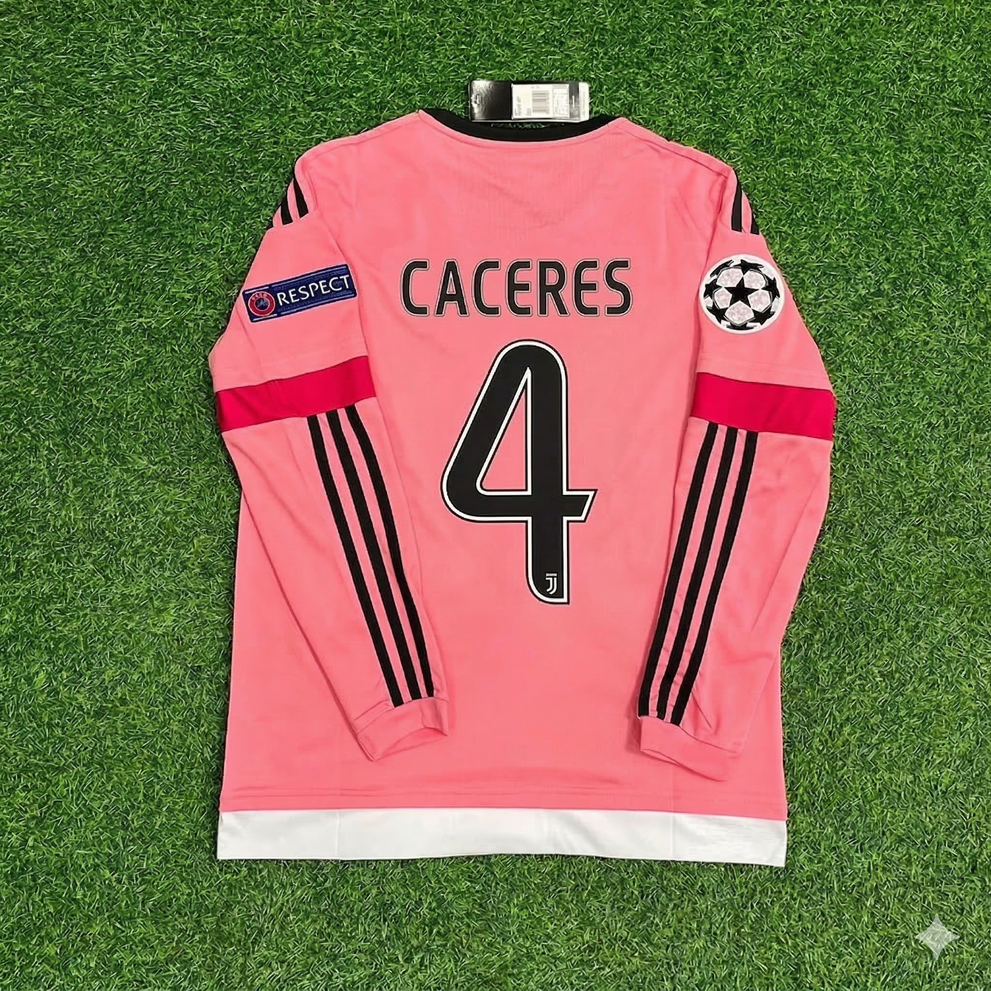 Martin Caceres Juventus Pink Retro 2015-2016 Pink Jersey Trikot