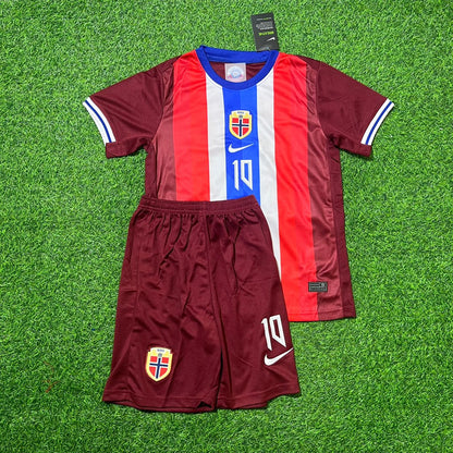 Martin Ødegaard Norwegen WM 2026 Neues rotes Fußballtrikot