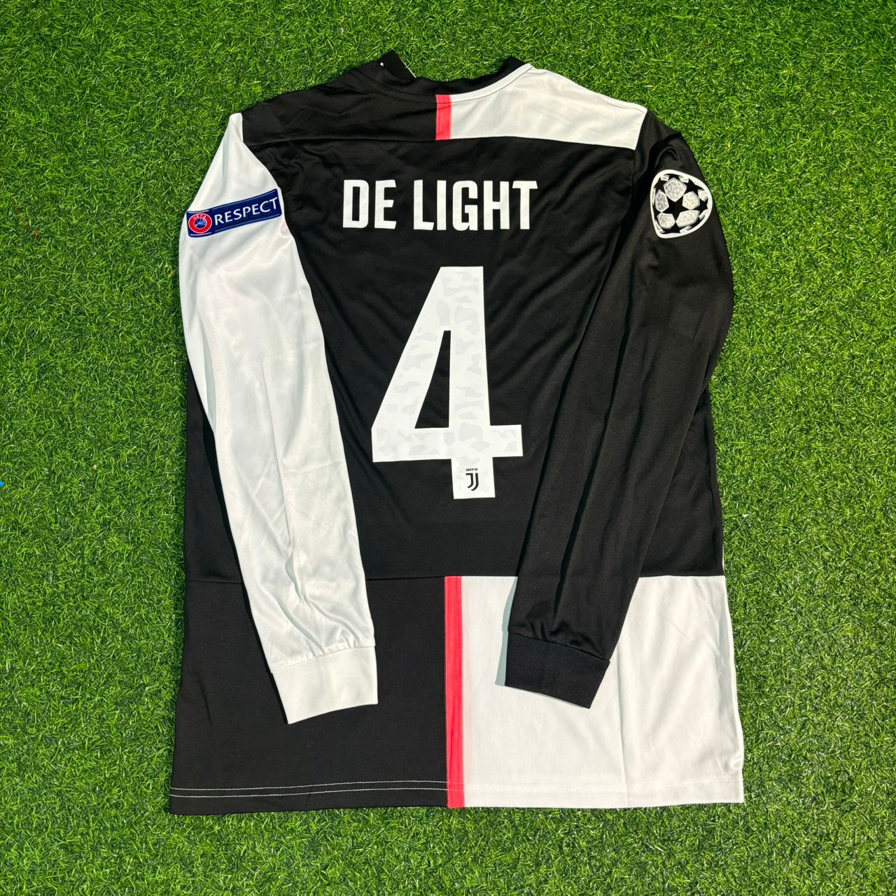 Matthijs de Ligt #4 Juventus 2019 2020 Home Long Sleeve Retro Jersey