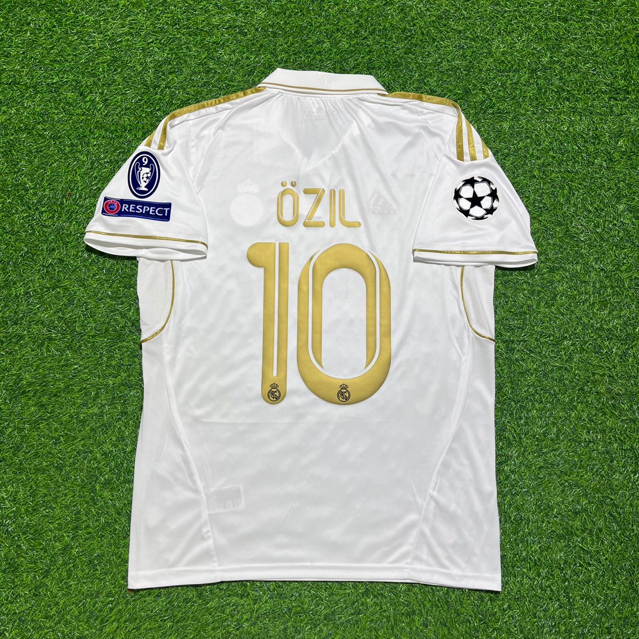 mesut-ozil-10-real-madrid-2011