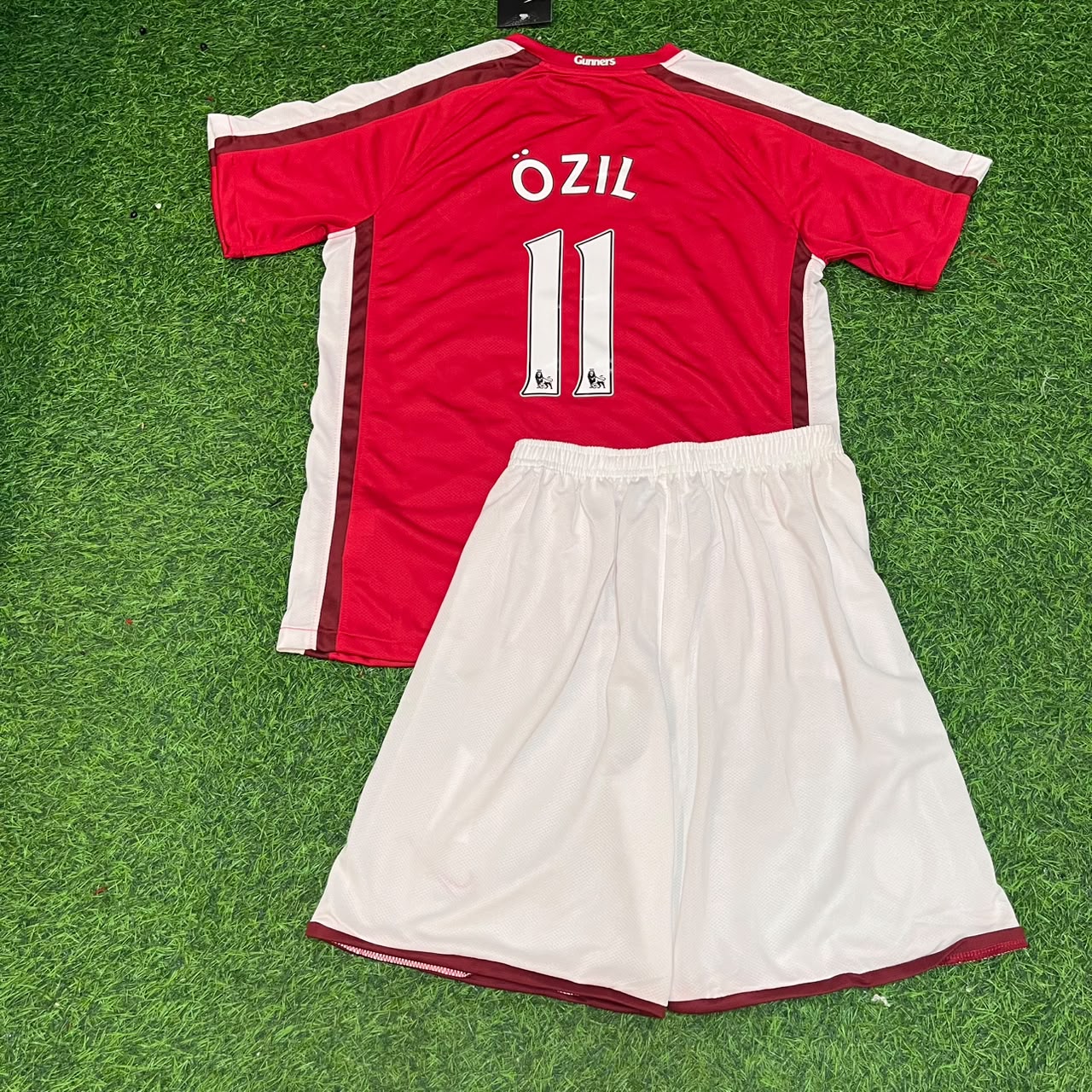 Andrey Arshavin Arsenal 2008/2010 Retro Kids Football Jersey Kit
