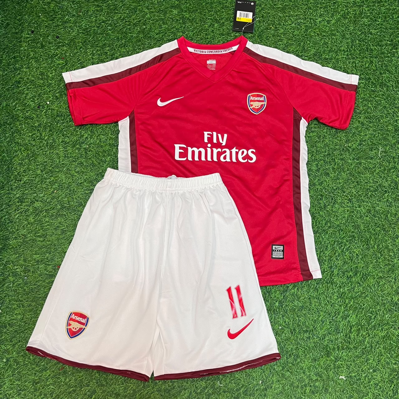 Andrey Arshavin Arsenal 2008/2010 Retro Kids Football Jersey Kit