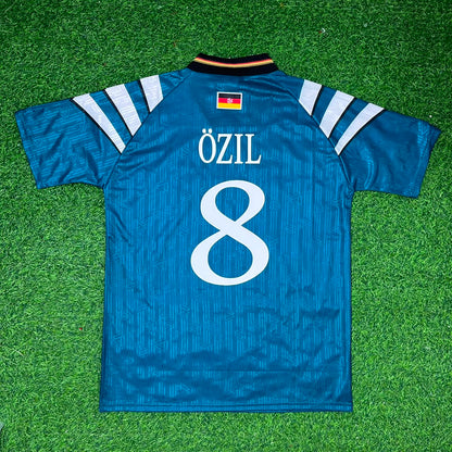 Maillot de football rétro Mesut Özil Allemagne Deutschland