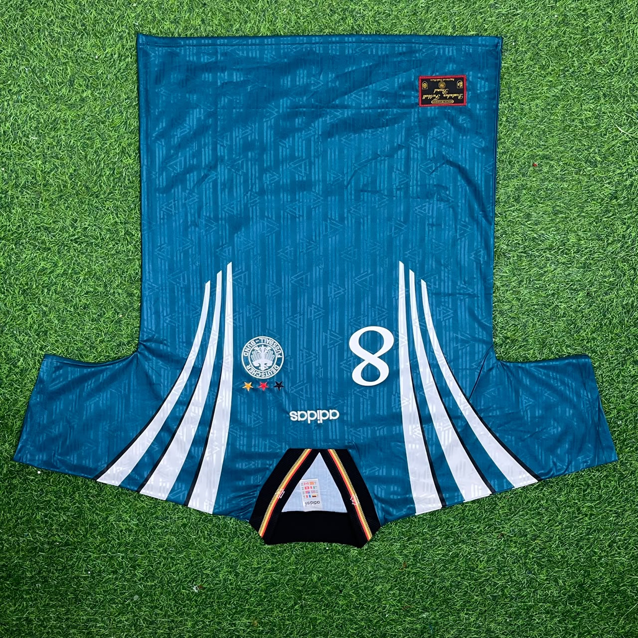 Maillot de football rétro Mesut Özil Allemagne Deutschland