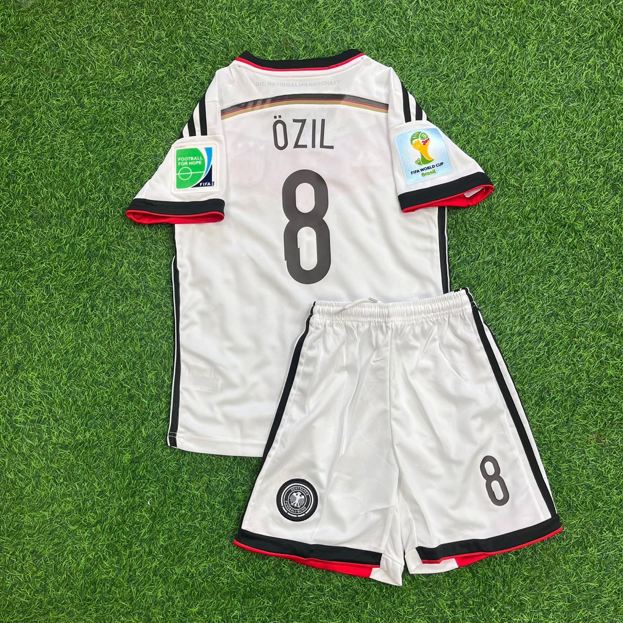 Mesut Özil Germany 2014 World Cup White Kids Retro Football Jersey Kit