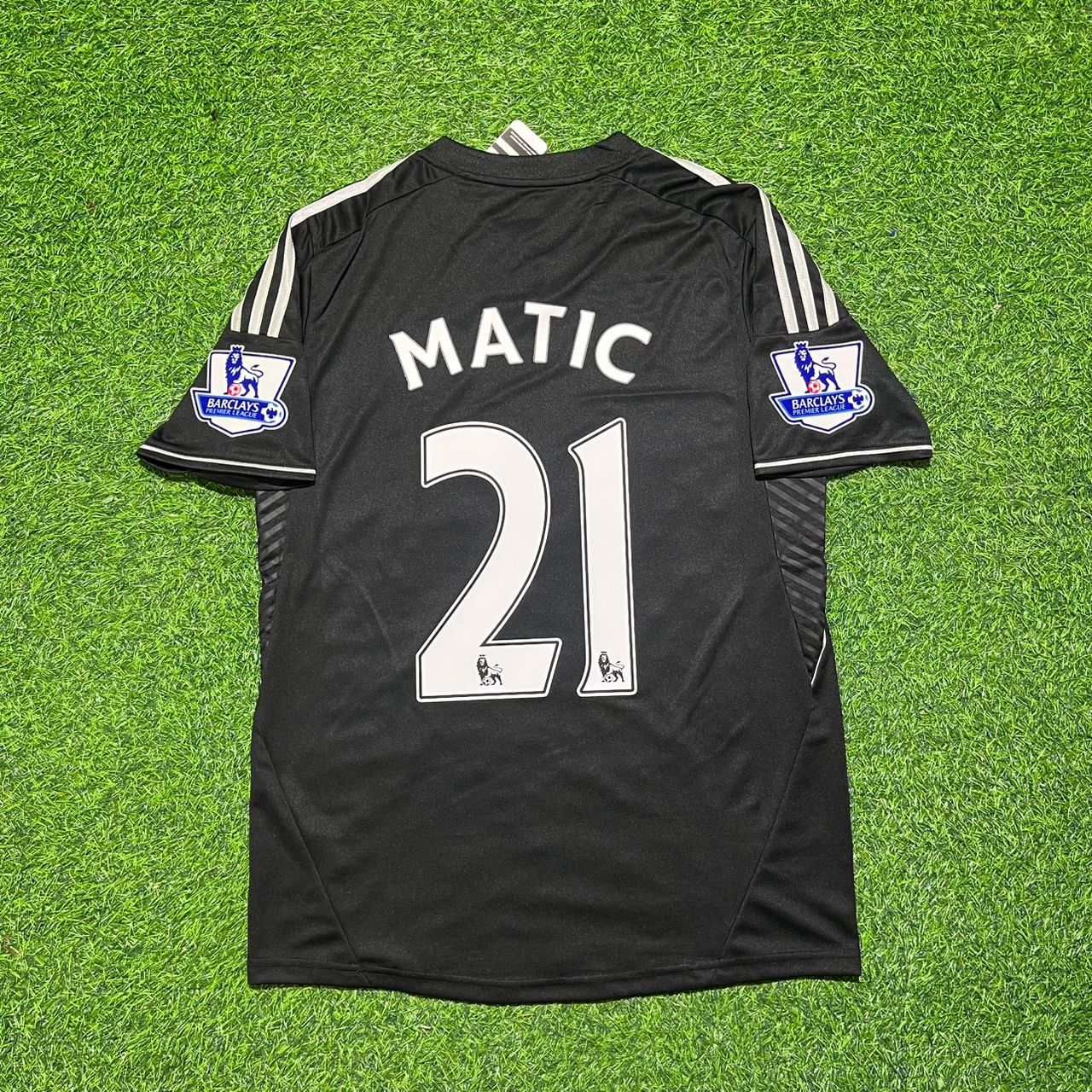 Nemanja Matic Chelsea 2013-14 Black Retro Football Jersey Kit