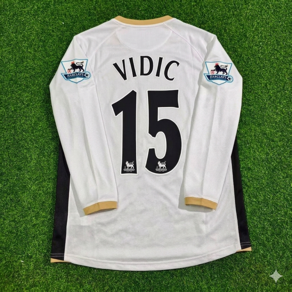 Nemanja Vidić #15 Manchester United 2006-2007 White Retro Long Sleeve Football Jersey