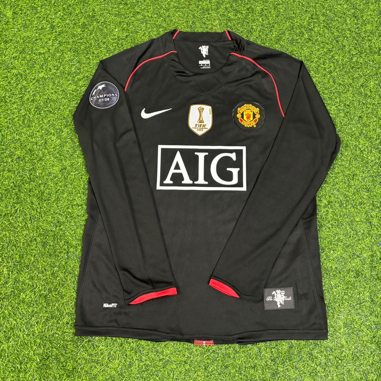 Nemanja Vidic Manchester United 2007/2008 Champions League Patch Black Retro Football Jersey Kit