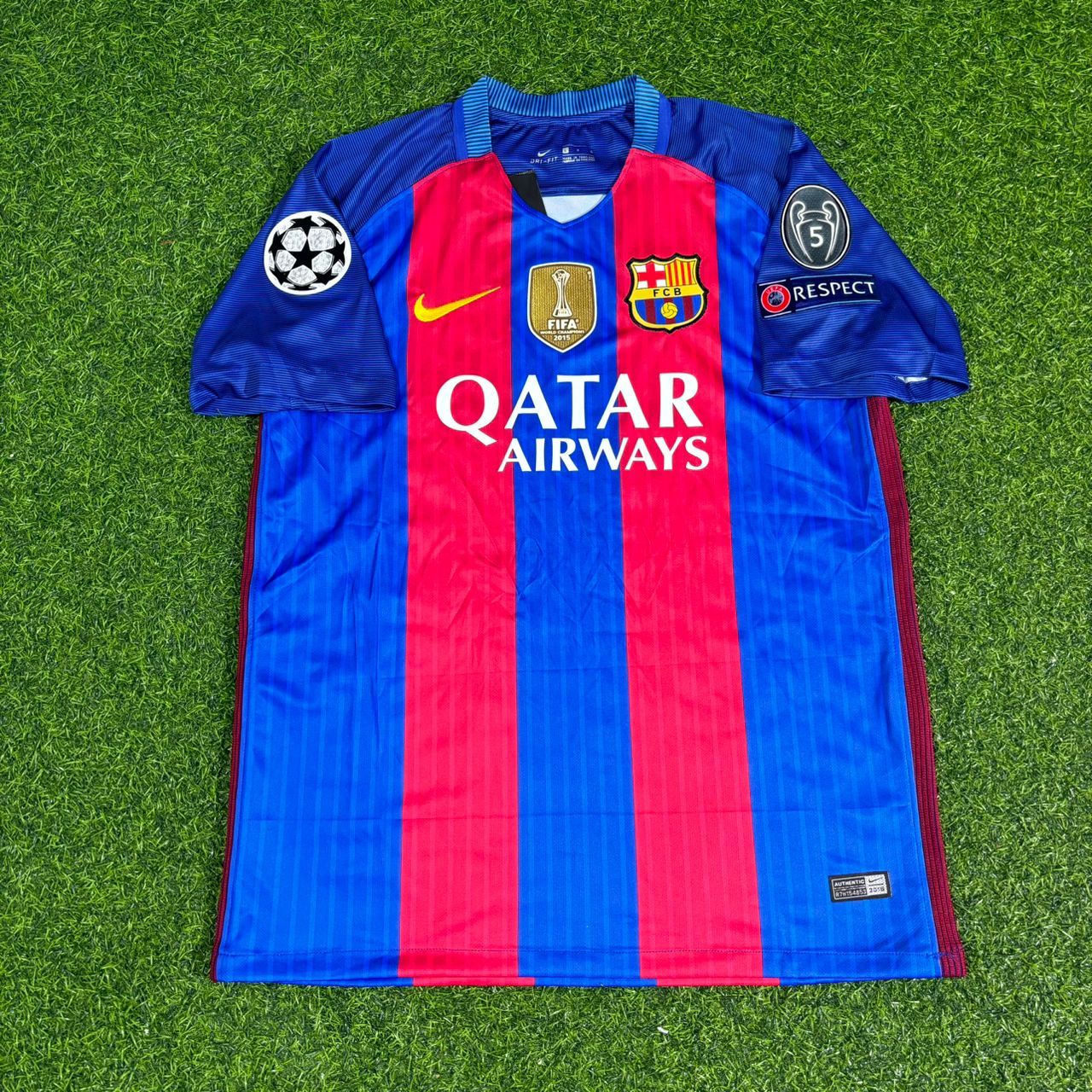 Neymar Jr Barcelona 2016-2017 Home Retro Football Jersey