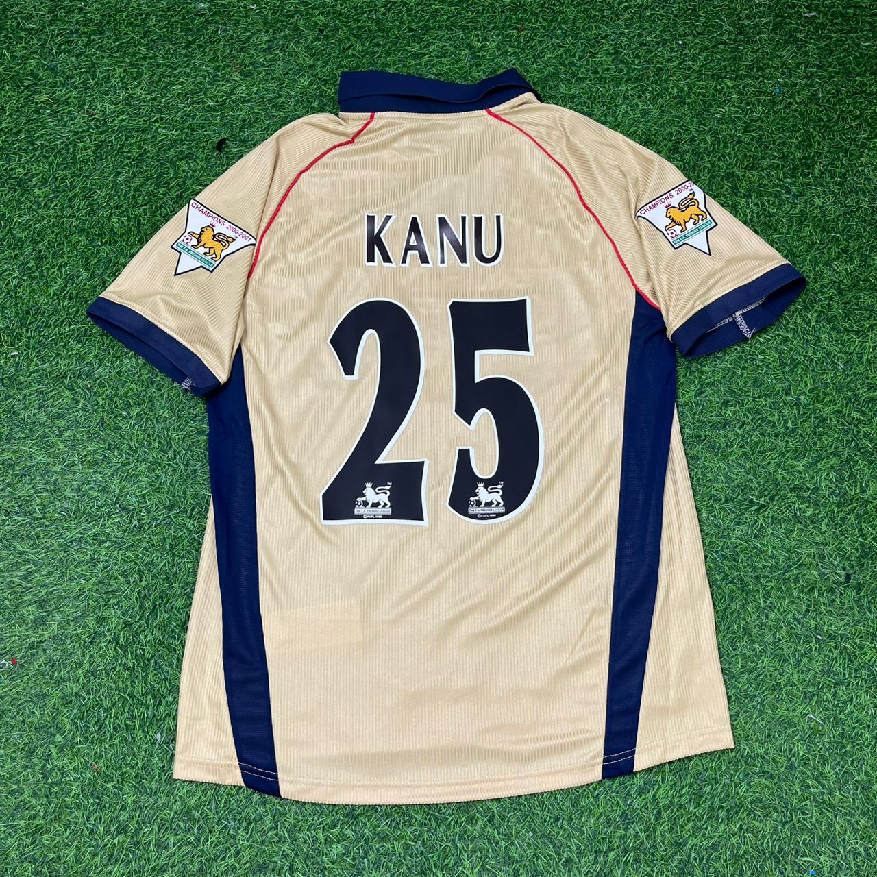 Nwankwo Kanu #25 Arsenal 2001-2002 Away Golden Retro Jersey