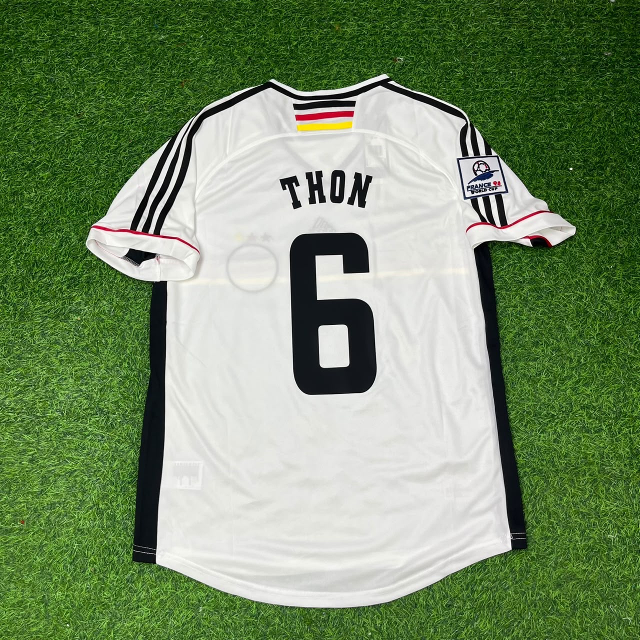 Olaf Thon Deutschland 1998 Weltmeisterschaft Retro Fußballtrikot